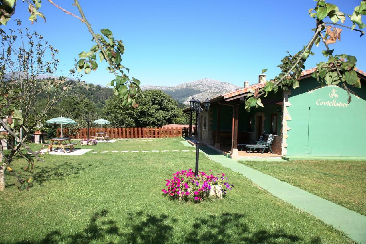 Coviellador Cangas De Onis Guest House Exterior foto